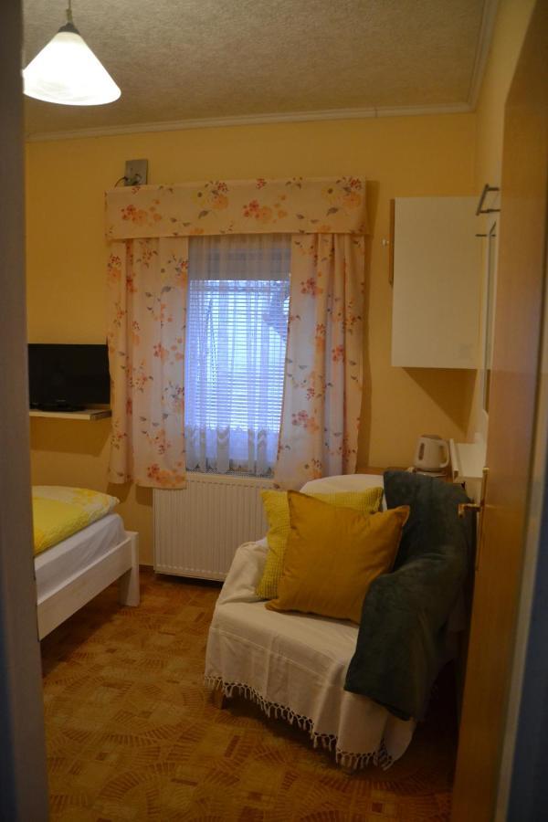 Guest house U Akatu 2*
