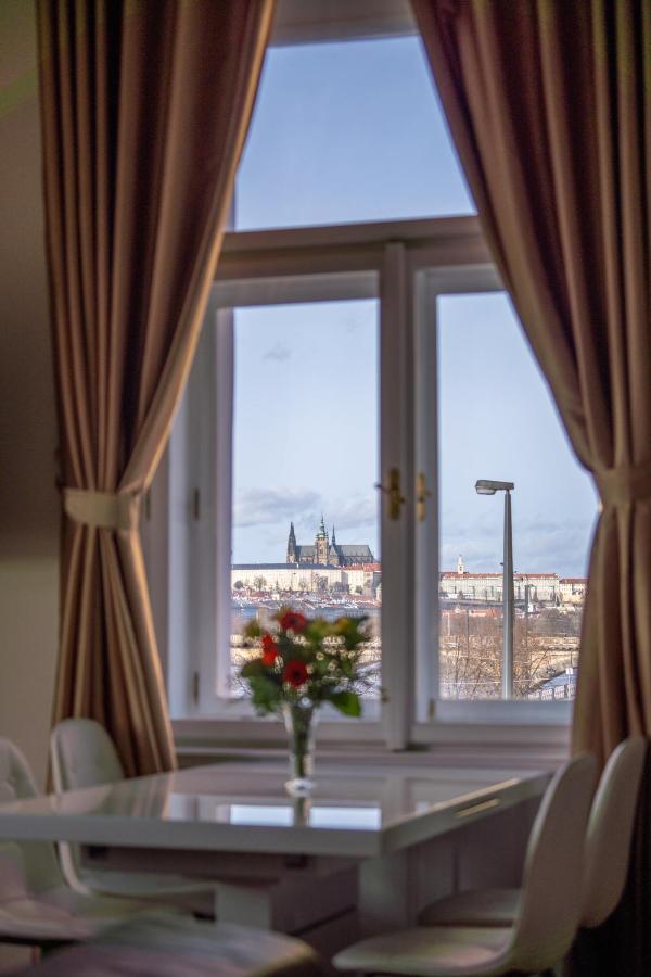 Exclusive With A View Of Castle And Vltava River Apartamento Praga