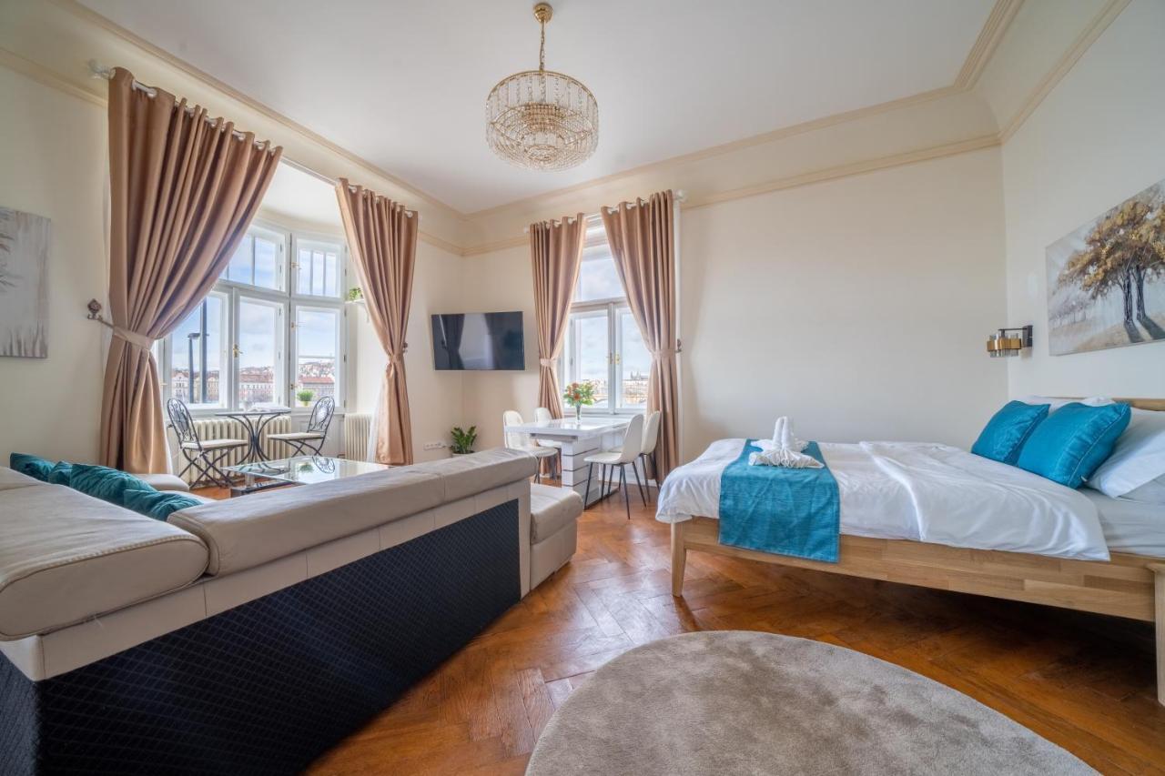 Exclusive With A View Of Castle And Vltava River * Praga