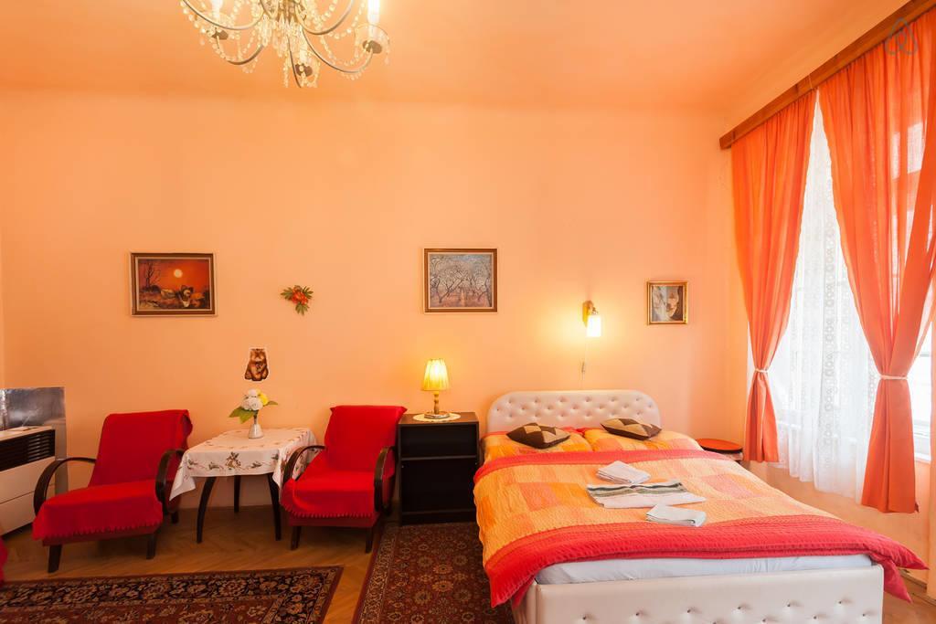 Luxury Family Royal Palace
