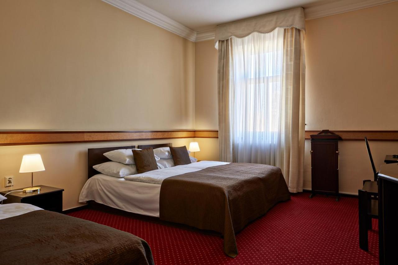Hotel Fleur De Lis 4*