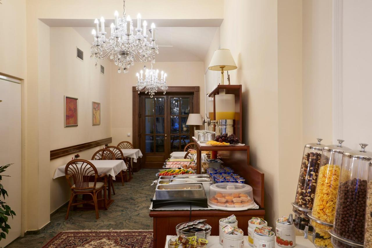 Hotel Fleur De Lis