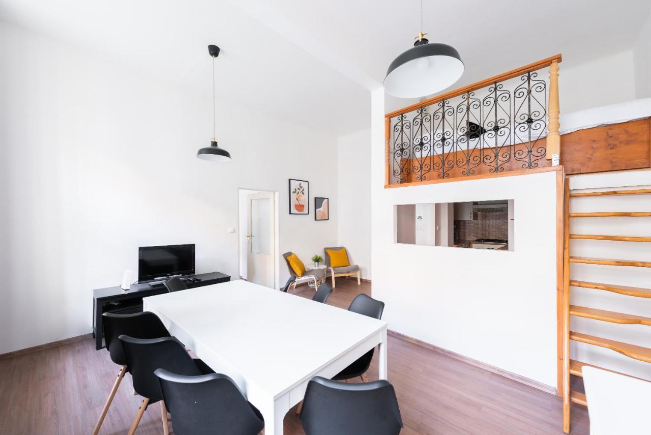 Apartment Budget Reznicka