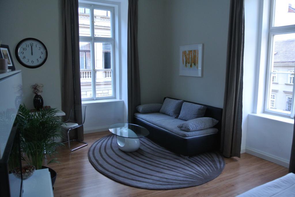 Domo Apartment *