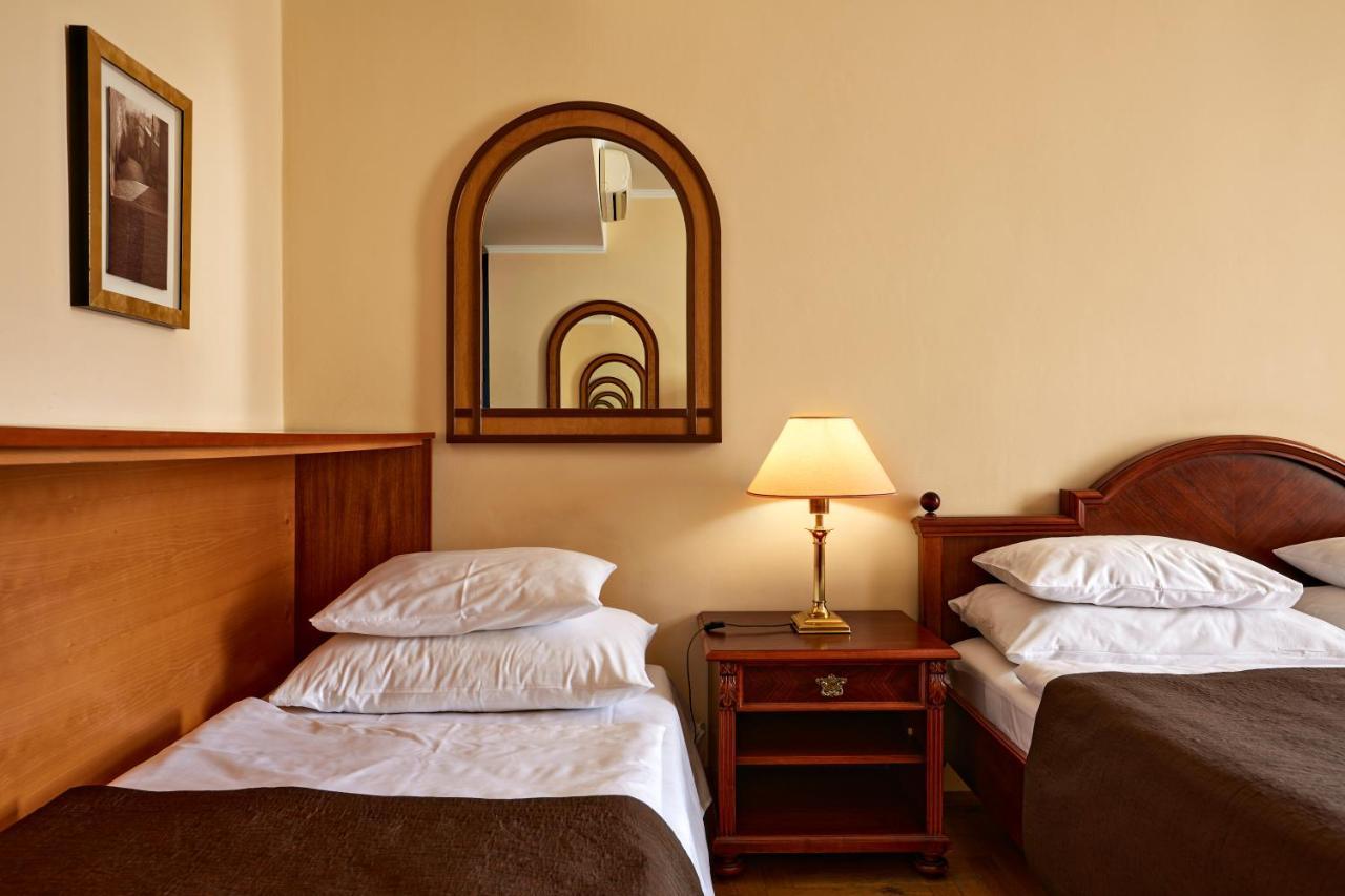 Fleur De Lis Hotel Prague
