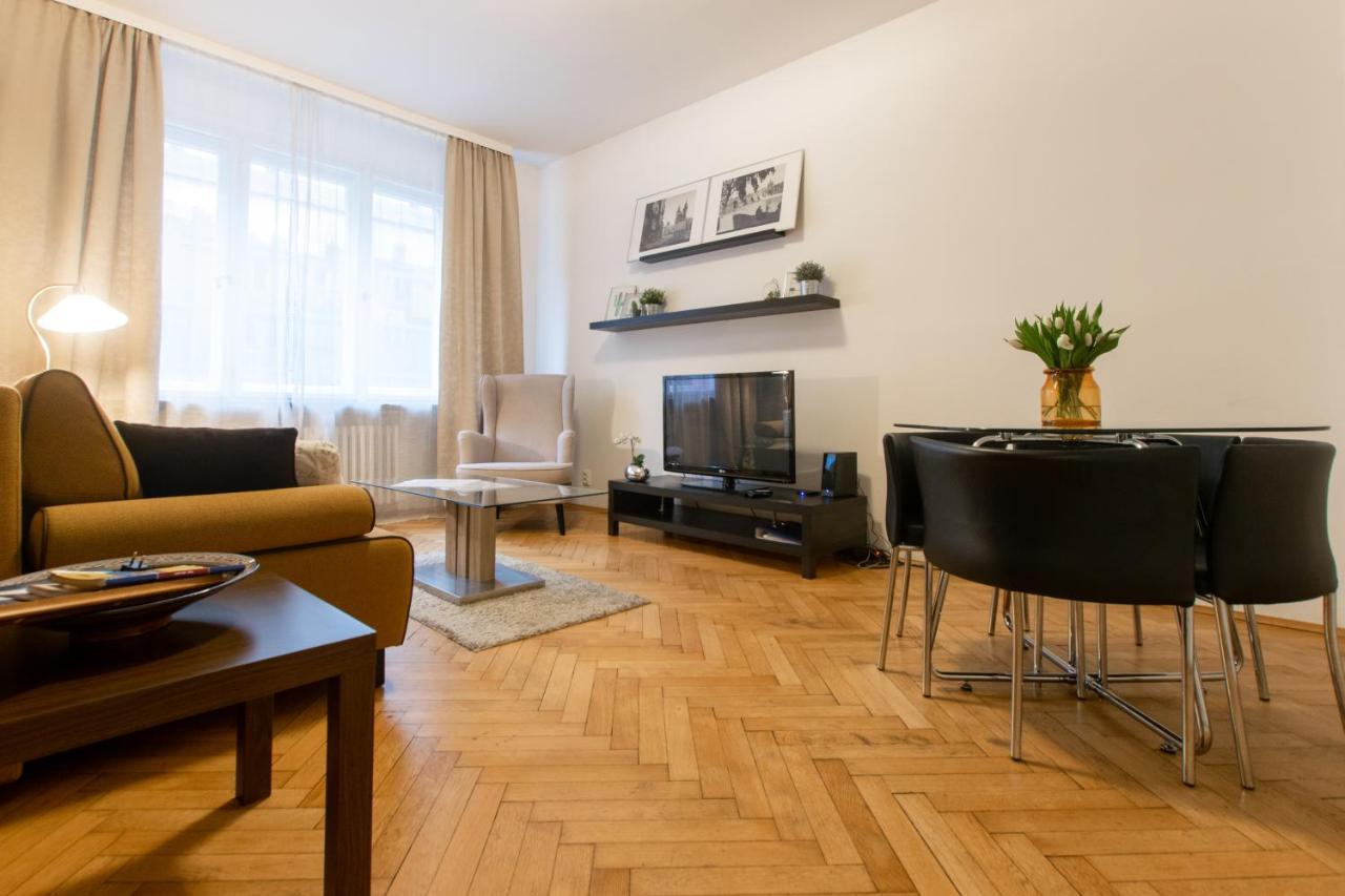As Apartments. National Theatre Apt. Old Town Apartamento *