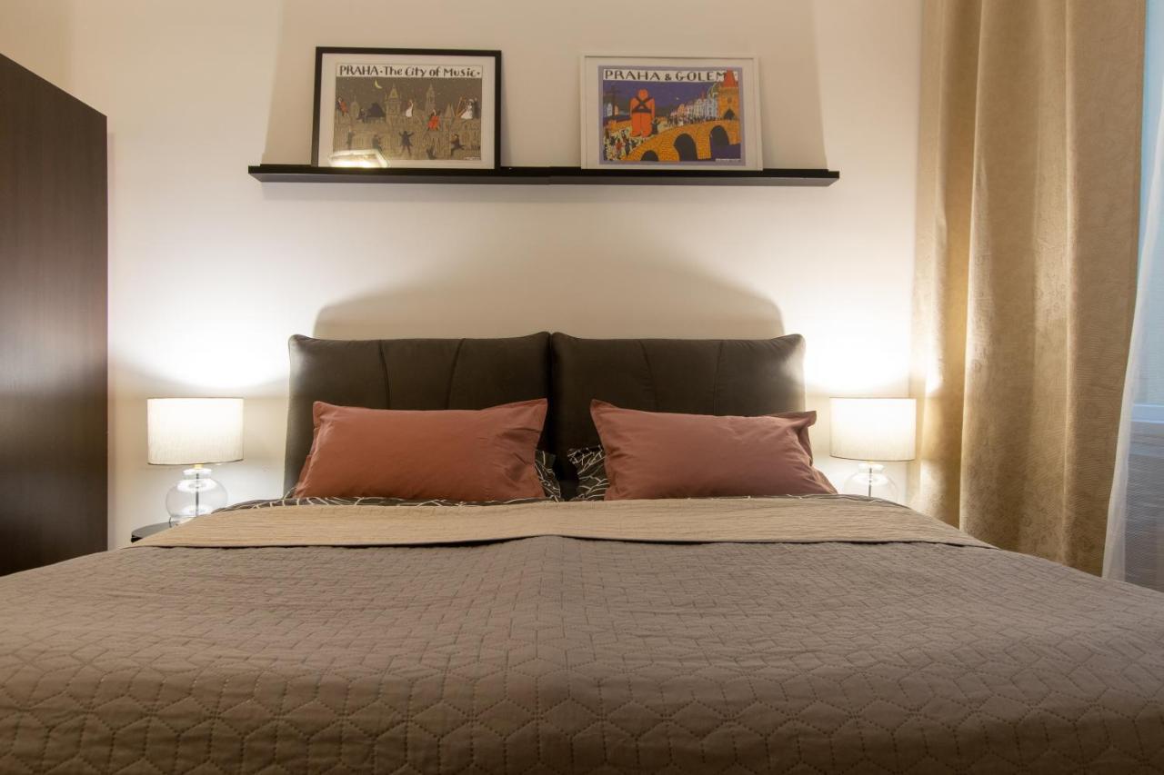 Apartamento As Apartments. National Theatre Apt. Old Town