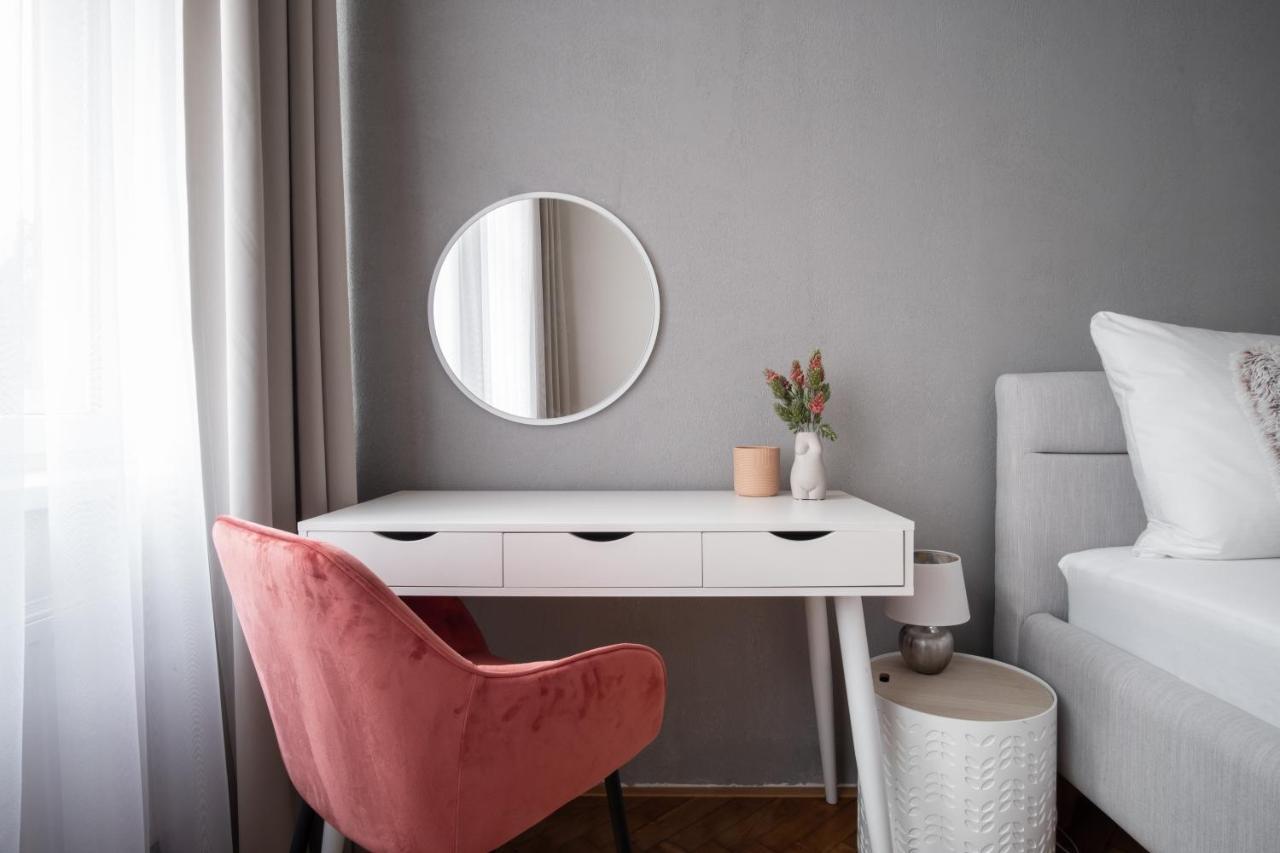 Appartement Spacious In Karlin By Days Prague