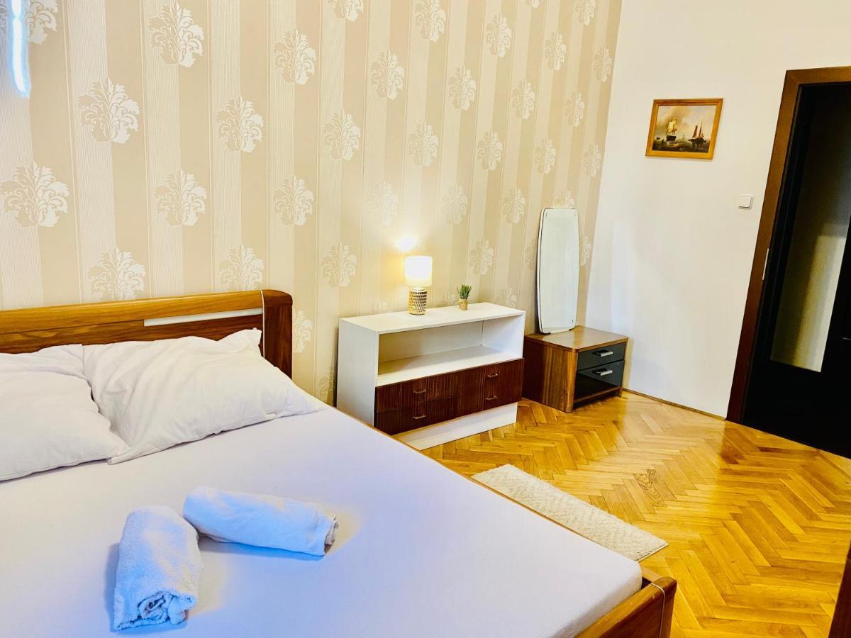 Hotelflat In Square 2 Guest house *