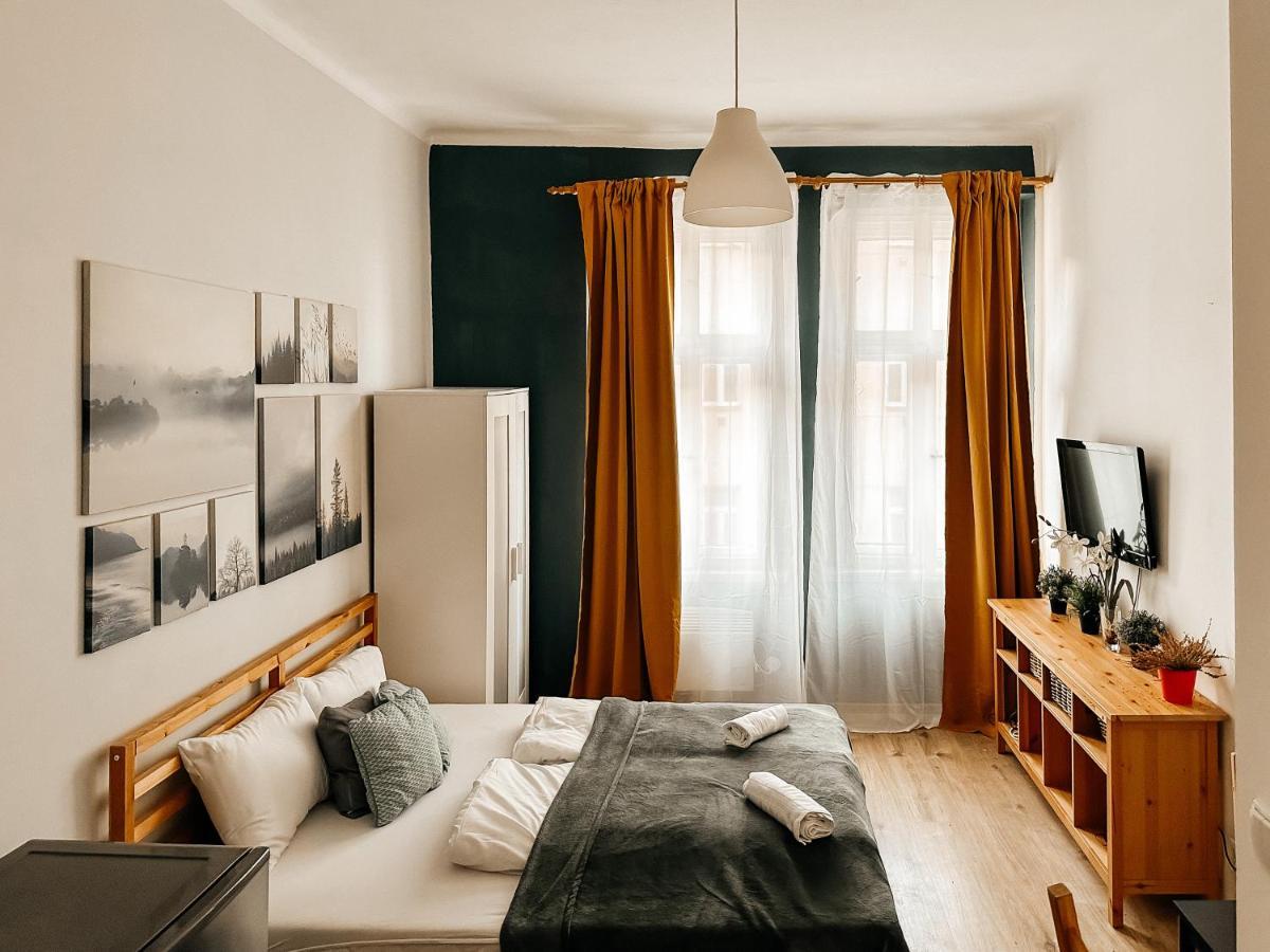 Apartment Savor *
