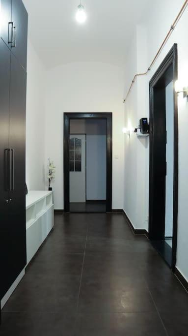 Modern In The Center Of * Praga