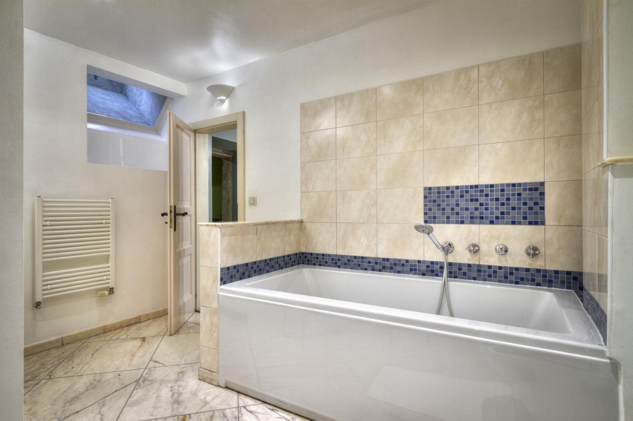 Black Star Hotel Prague