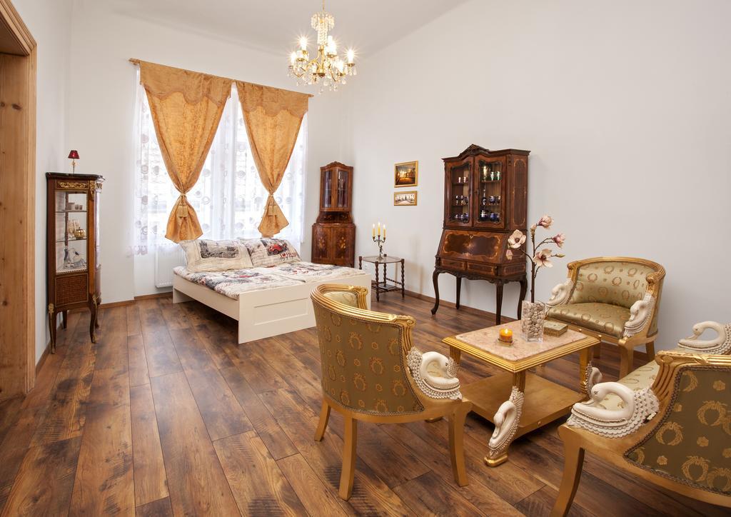 Empire Apartment Prague