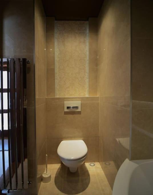 Fabulous River View Studio In The Heart Of *