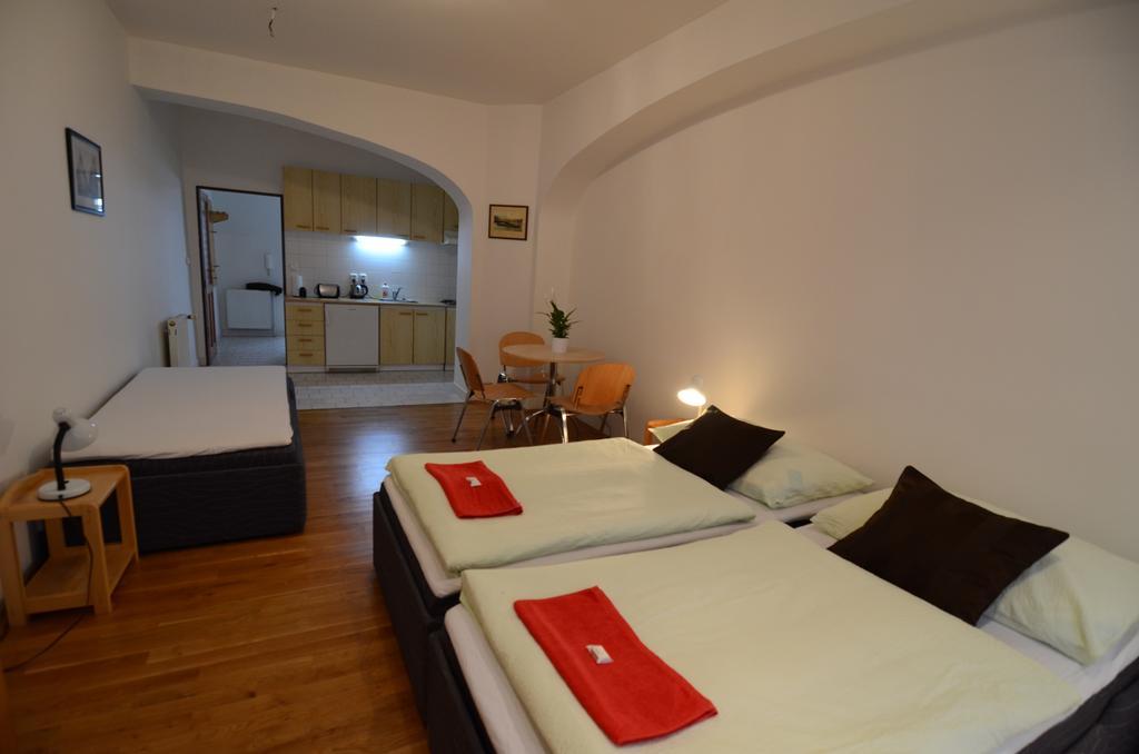 Karlin Apartment *
