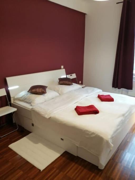 2 Bedrooms Close Vysehrad - Congress Centrum Apartamento *