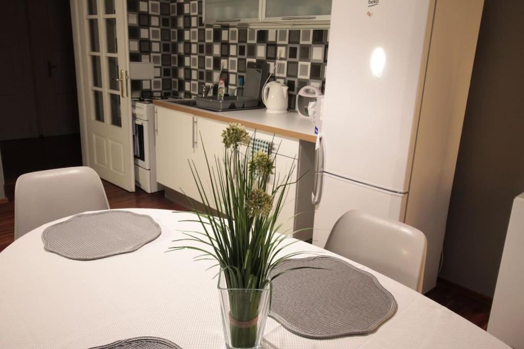 2 Bedrooms Close Vysehrad - Congress Centrum Praga