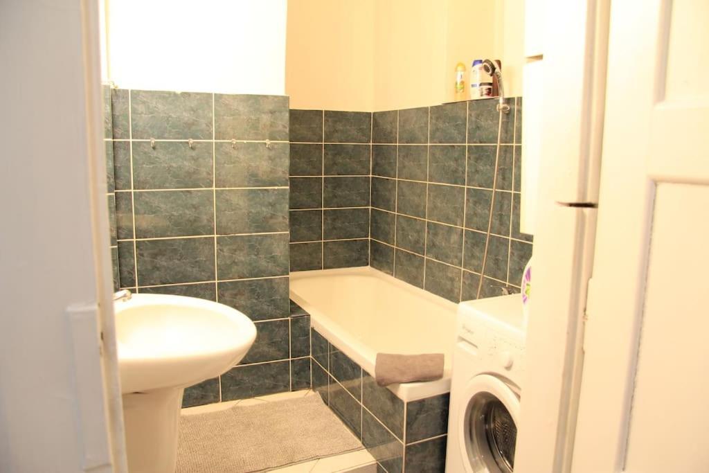 Apartamento 2 Bedrooms Close Vysehrad - Congress Centrum *