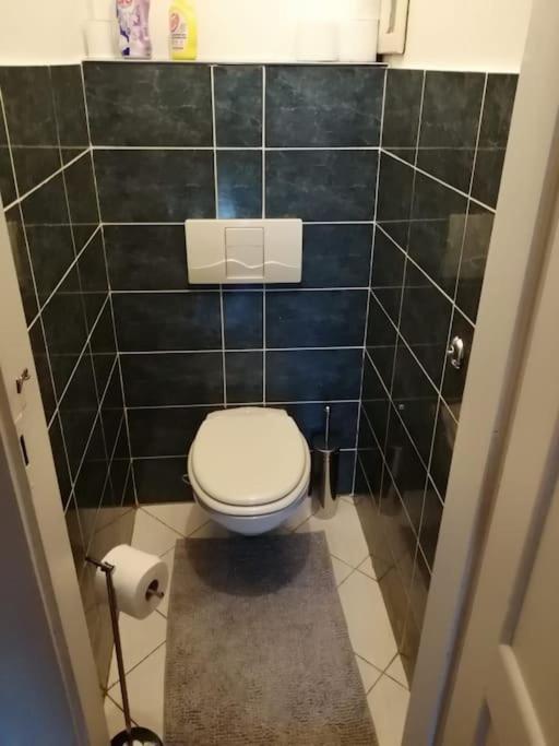 2 Bedrooms Close Vysehrad - Congress Centrum Apartamento