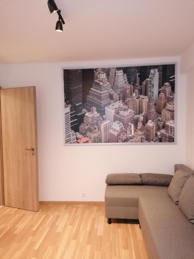 Brand New Two #26 With Free Secure Parking Close To Center Daire Prag