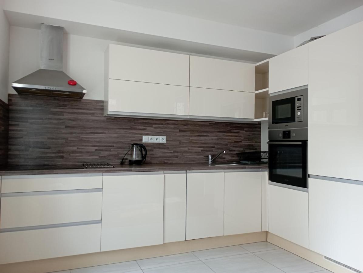 Captain Grand Apartment *