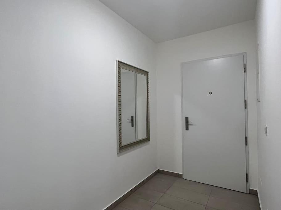 Apartment The Dante - Family And Friends Apartments, Free Parking Prague