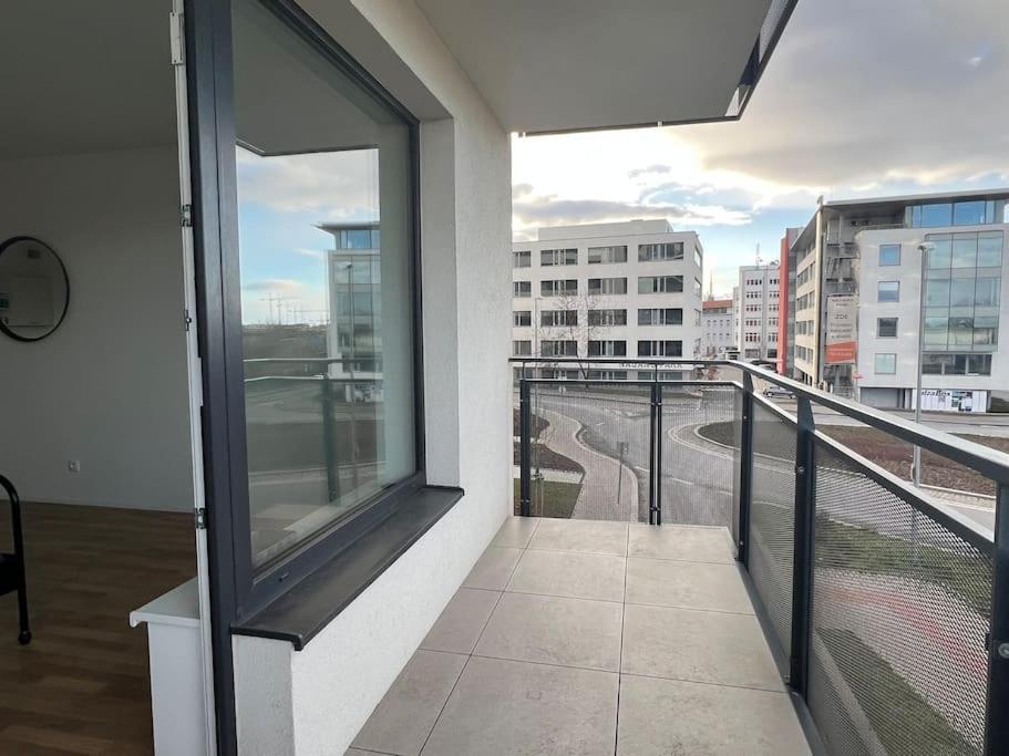 The Dante - Family And Friends Apartments, Free Parking *