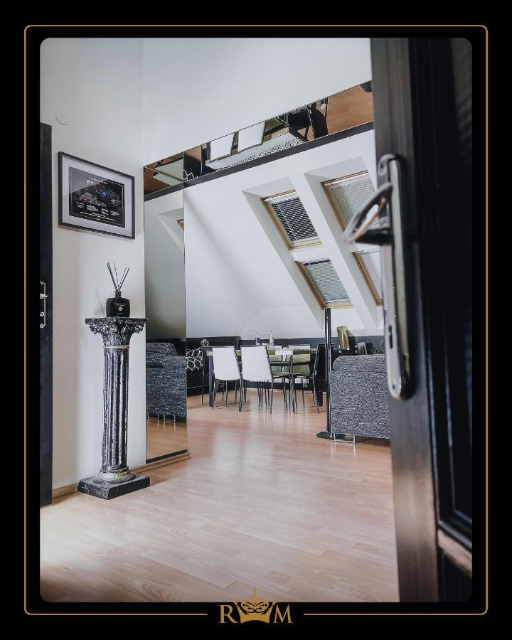 Rm Luxury In • 6 People • Free Parking • Pets Daire