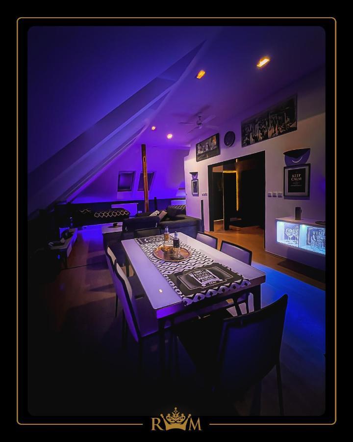 Rm Luxury In • 6 People • Free Parking • Pets Prag