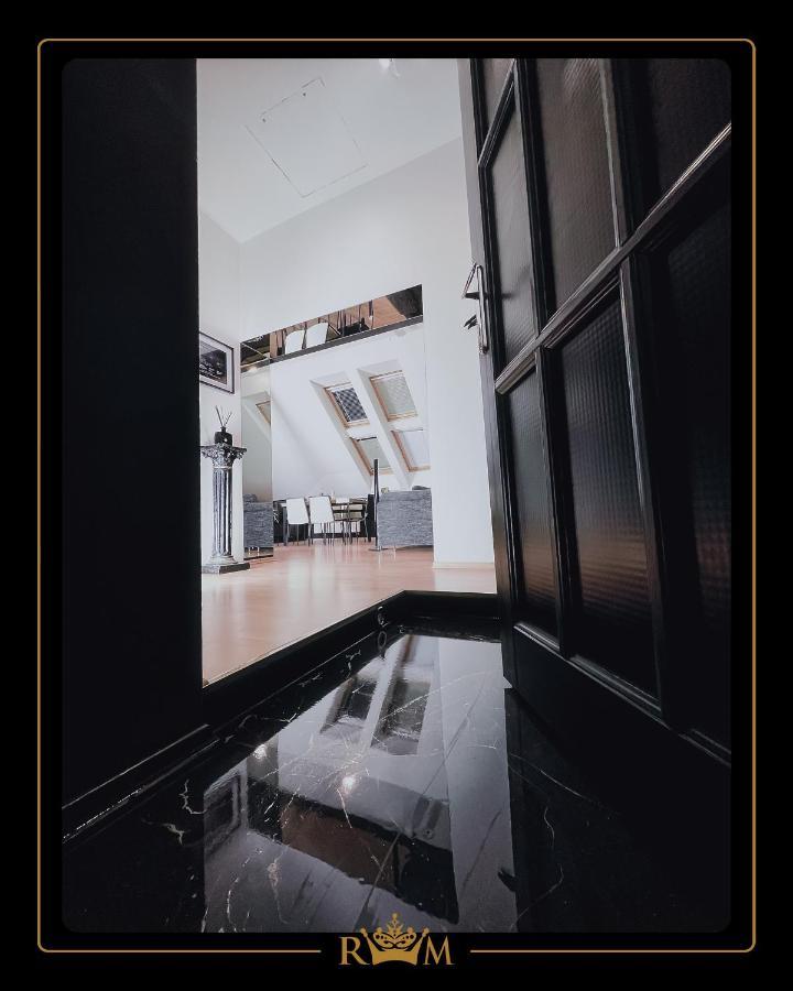 Rm Luxury In • 6 People • Free Parking • Pets Daire