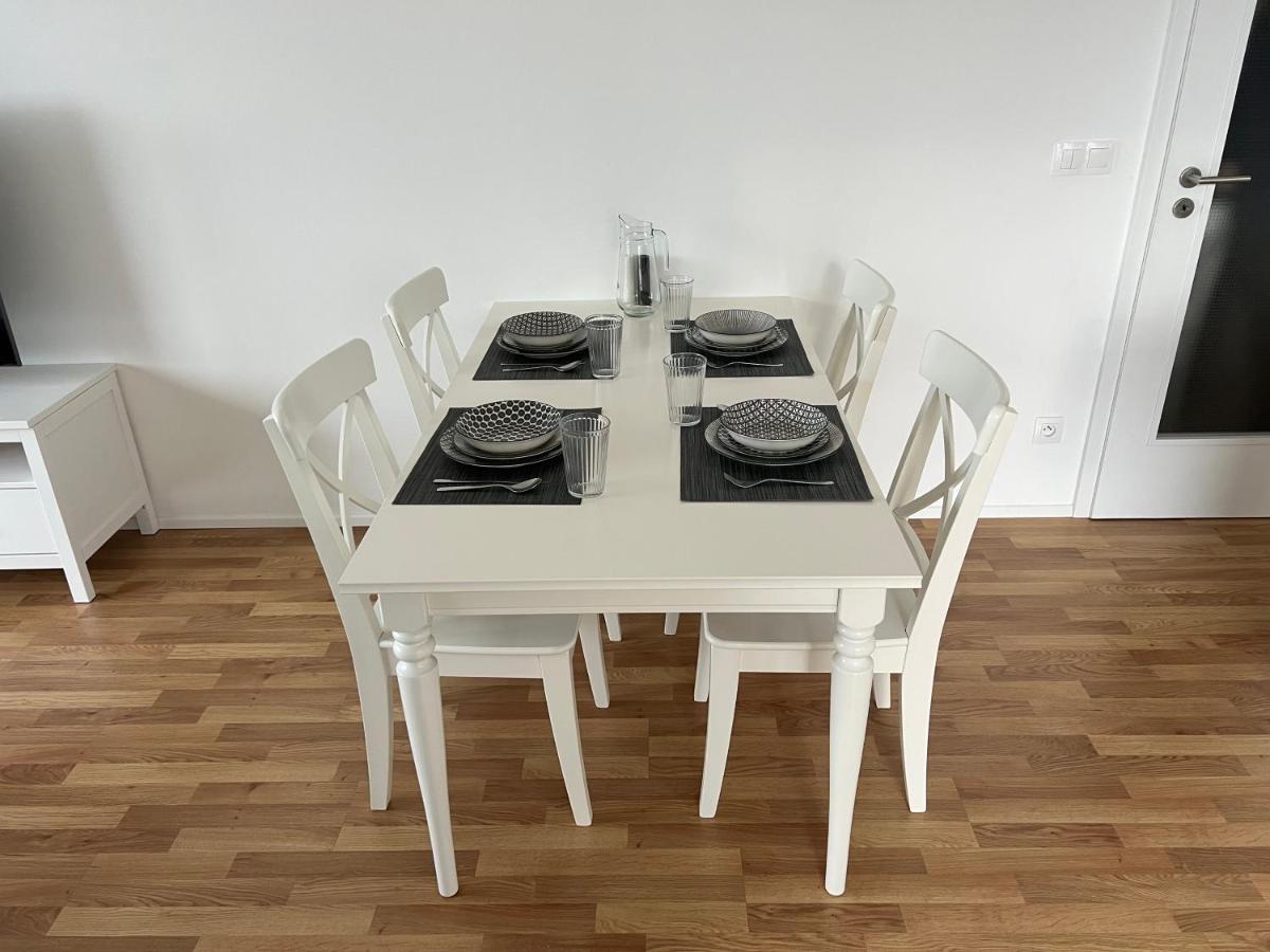 The Dante - Family And Friends Apartments, Free Parking * Prague