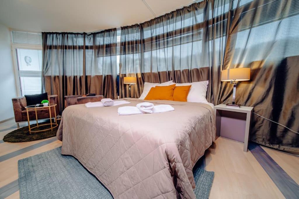 Miami Lovely Romantic Garden With Whirlpool Apartment *