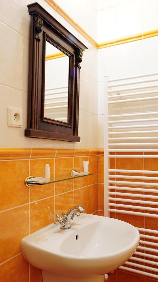 Hotel U Zlateho Jelena