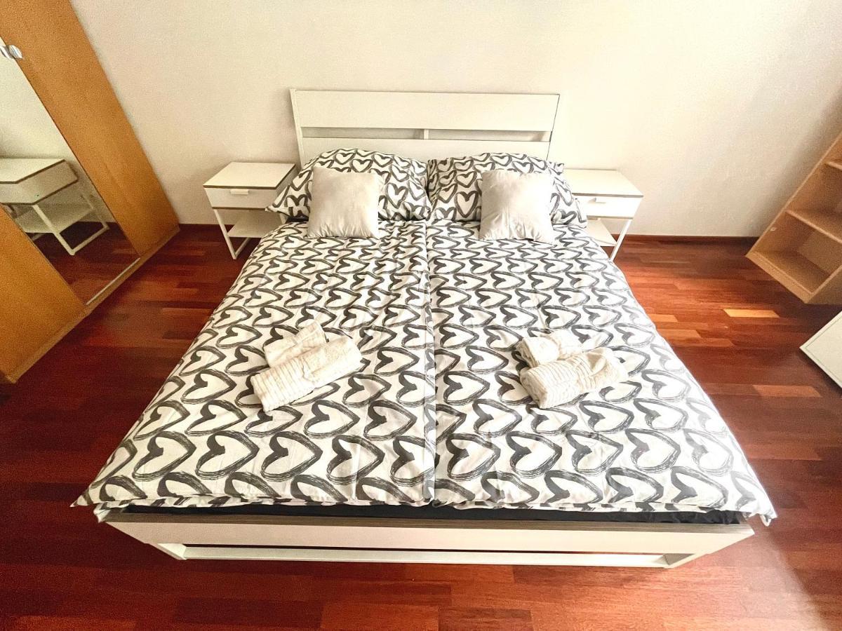 Daire Centrum Park Apartment+ *