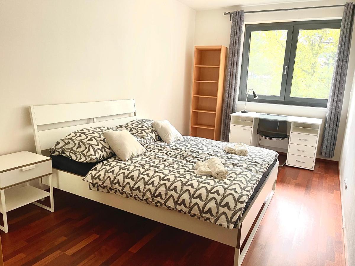 Centrum Park Apartment+ Daire Prag