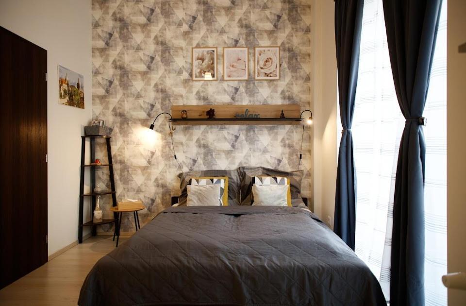 Apartment Cosy Studio, 15min To Old Centre, Self-check In, Free Wifi, Welcome Drink! *
