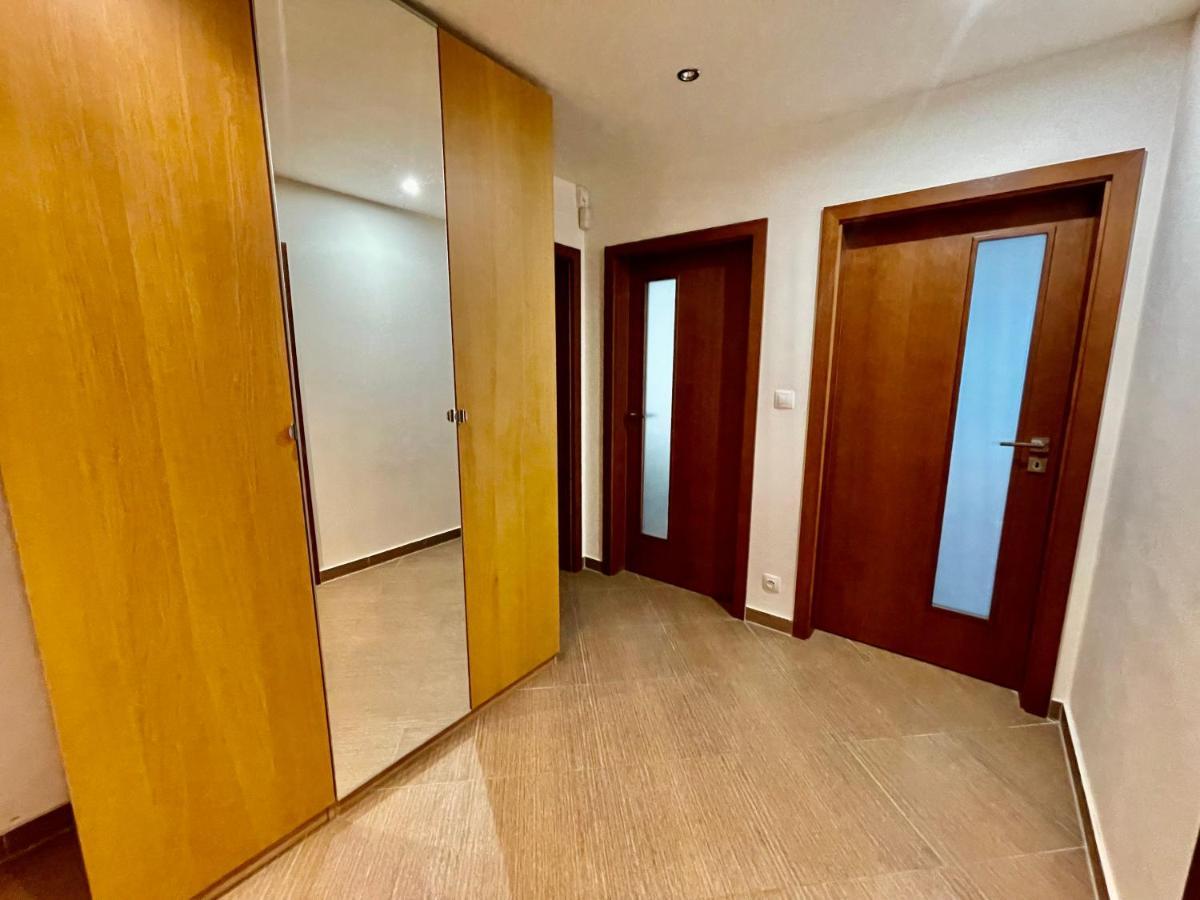 Daire Centrum Park Apartment+ *