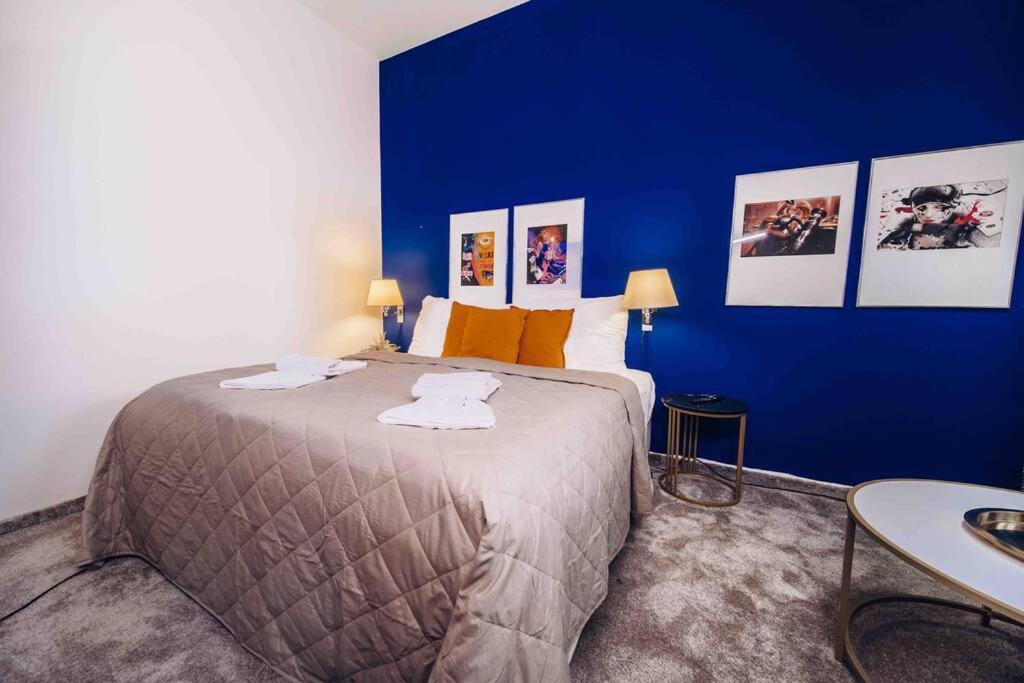 Unique With Private Pool, Cinema, * Prague