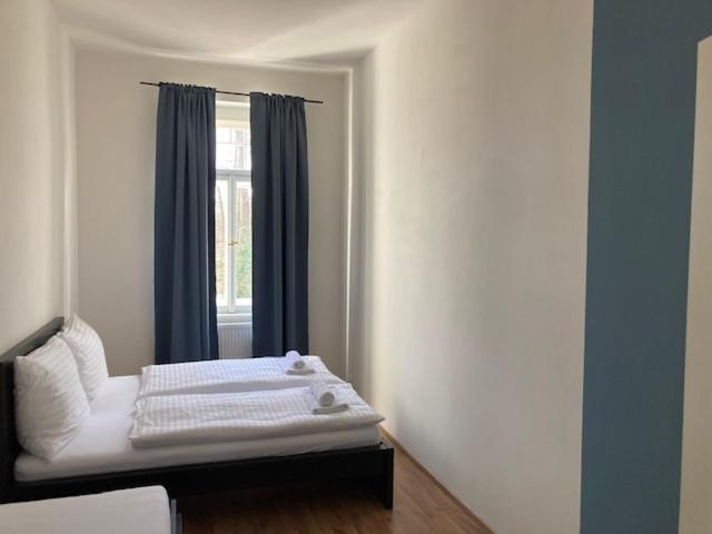 Erbenova 3* Prague