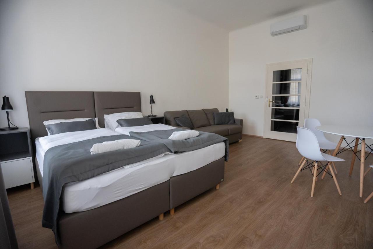 St Havel Old Town Aparthotel 4*