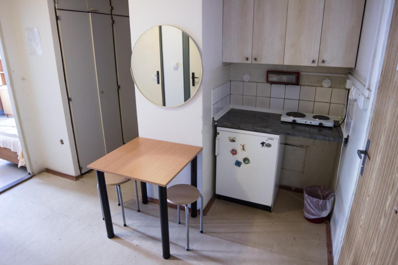 Vltava Hostel *