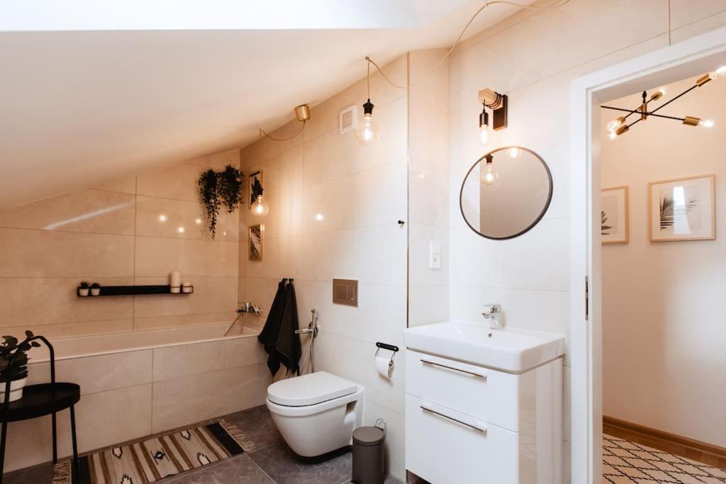 Loft With Balcony In Centre Apartment *
