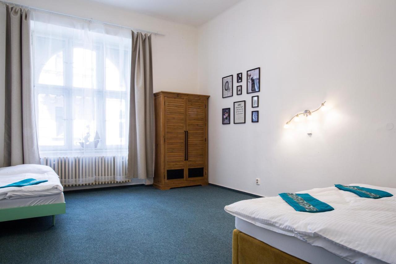 Apartment Large 3 Bdr In The Heart Of