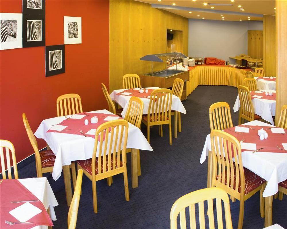 Luxury Family Bila Labut 4* Prague