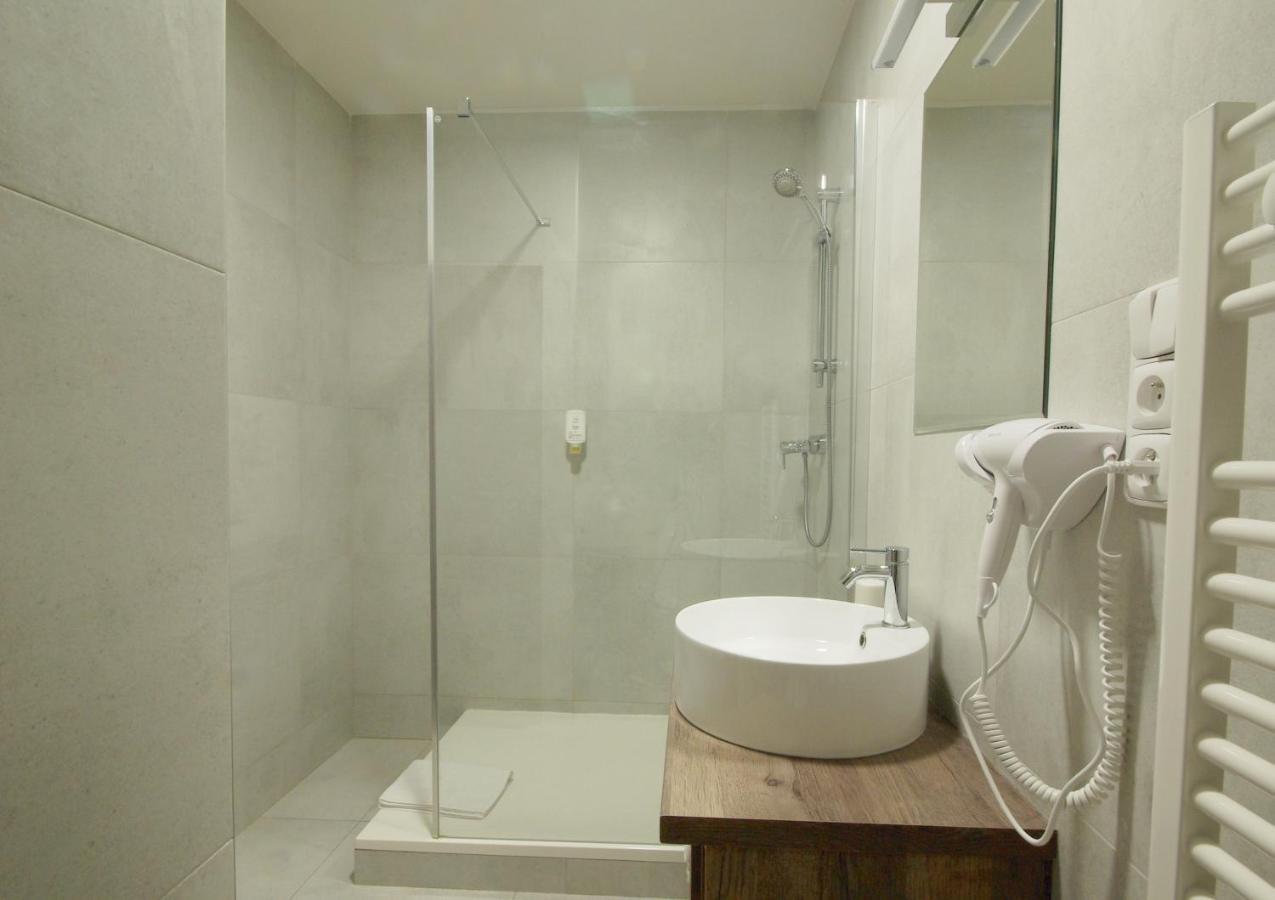 Adeba Hotel 3*