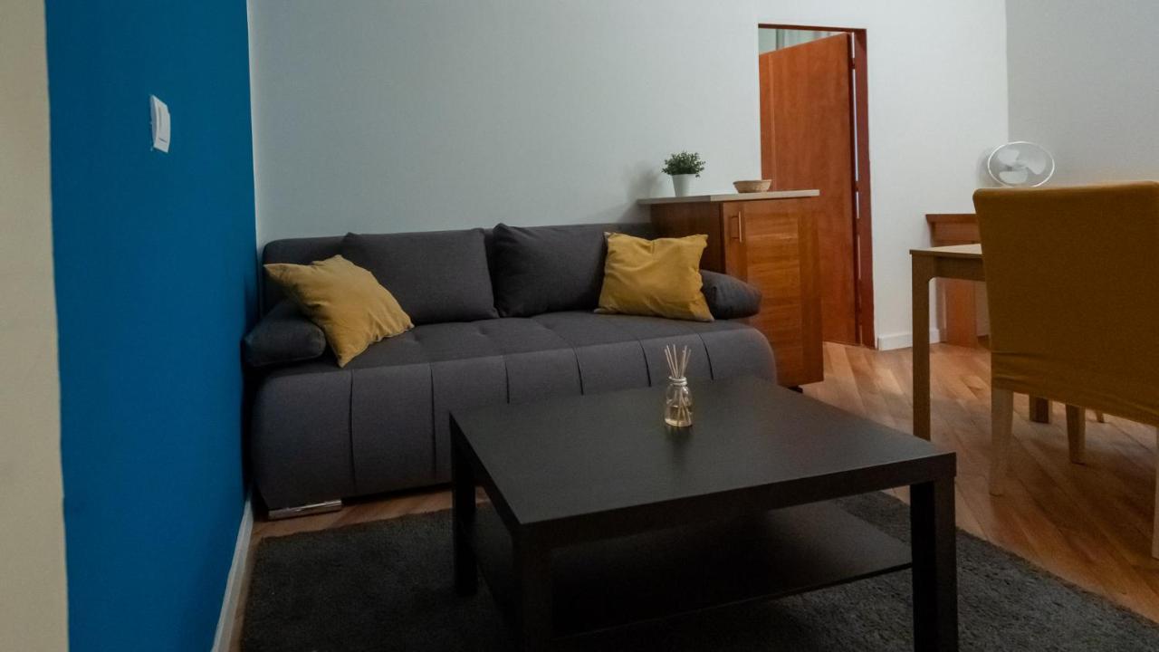 Nux Old Town Square Masna Apartamento *