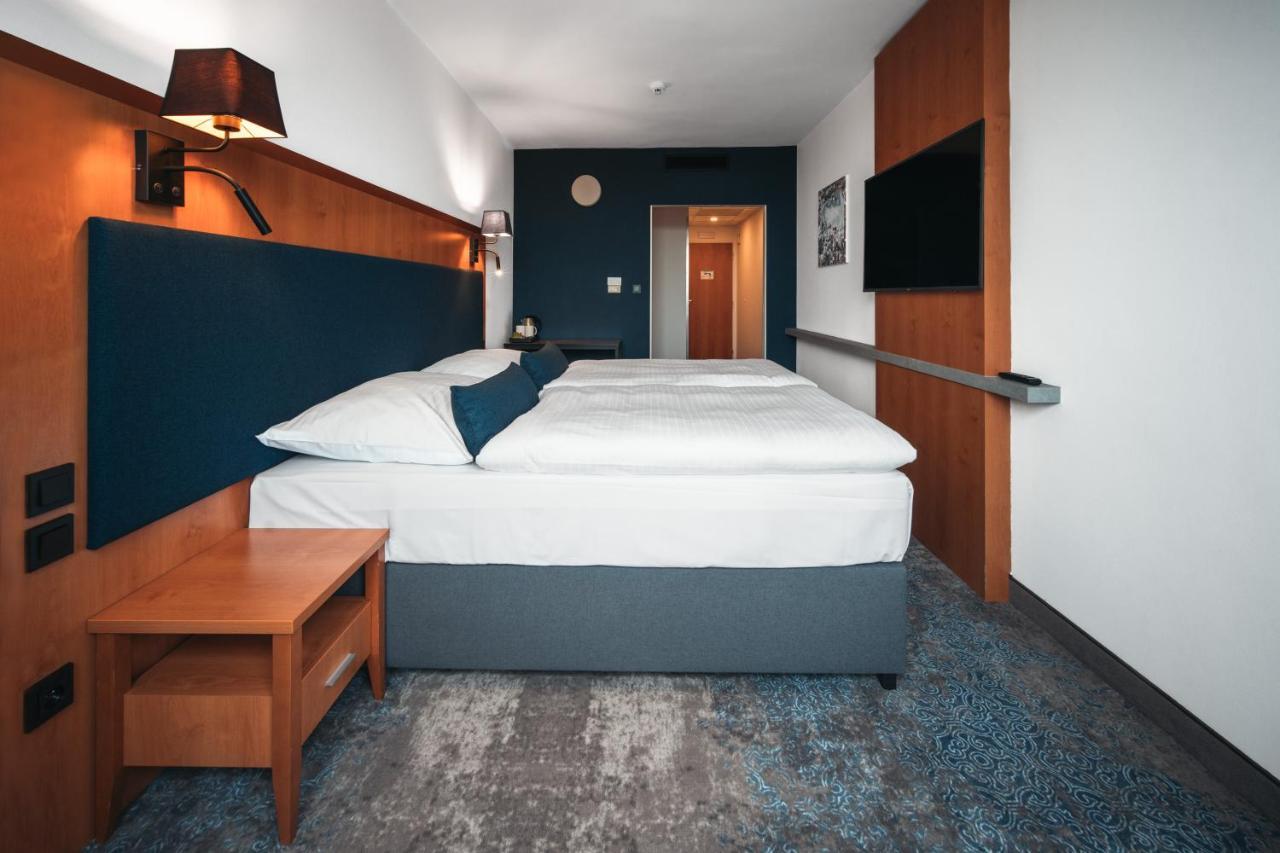 Hotel Orea Pyramida 4*