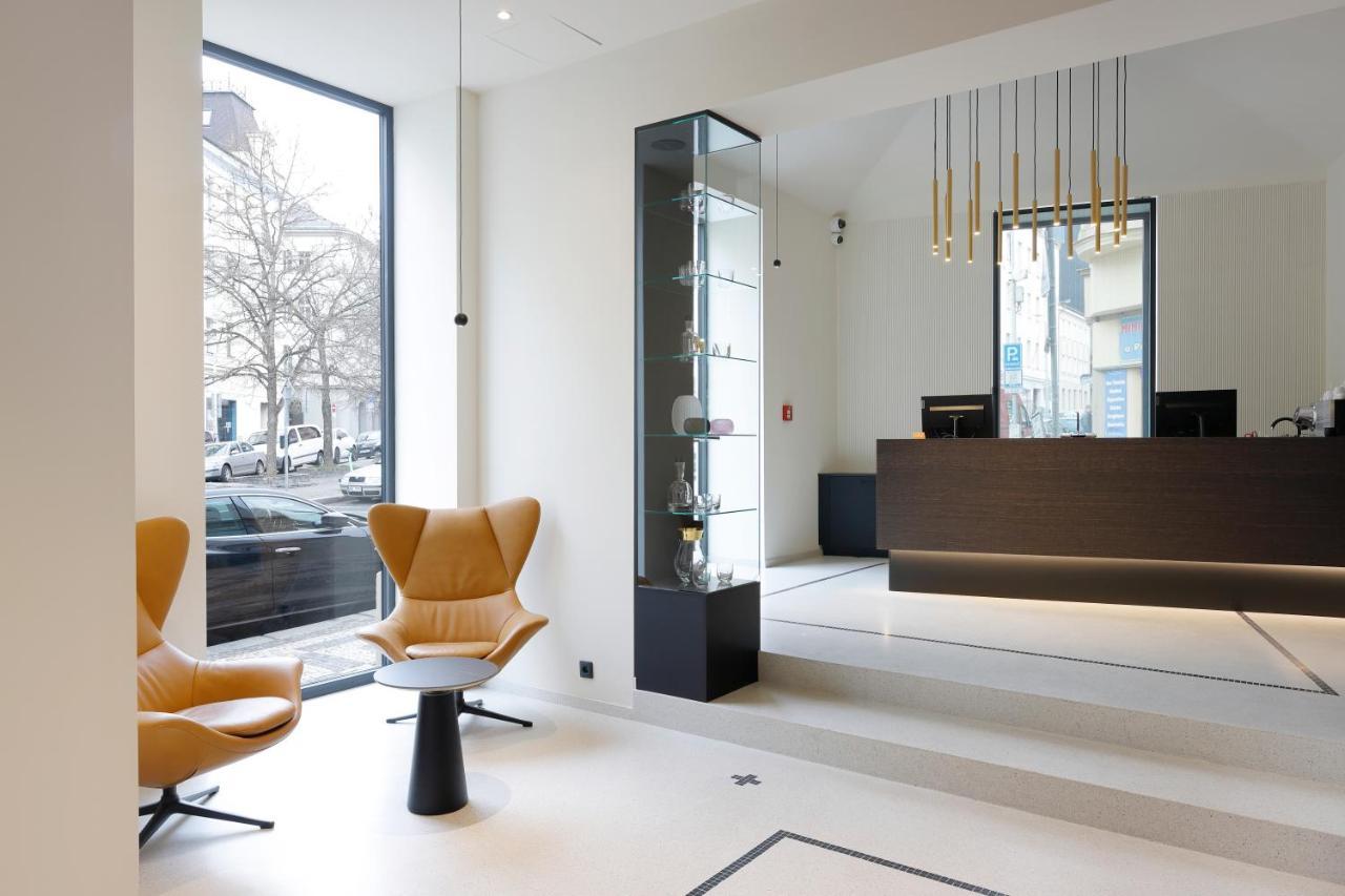 Prokop Square Hotel