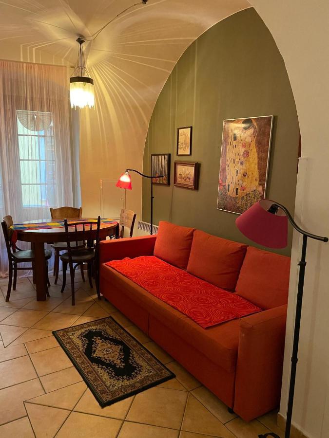 Rustic Ground Floor In Mala Strana Apartamento Praga