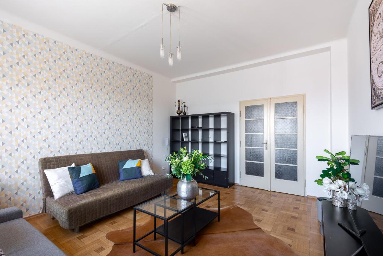 Castle View Apartment Prague